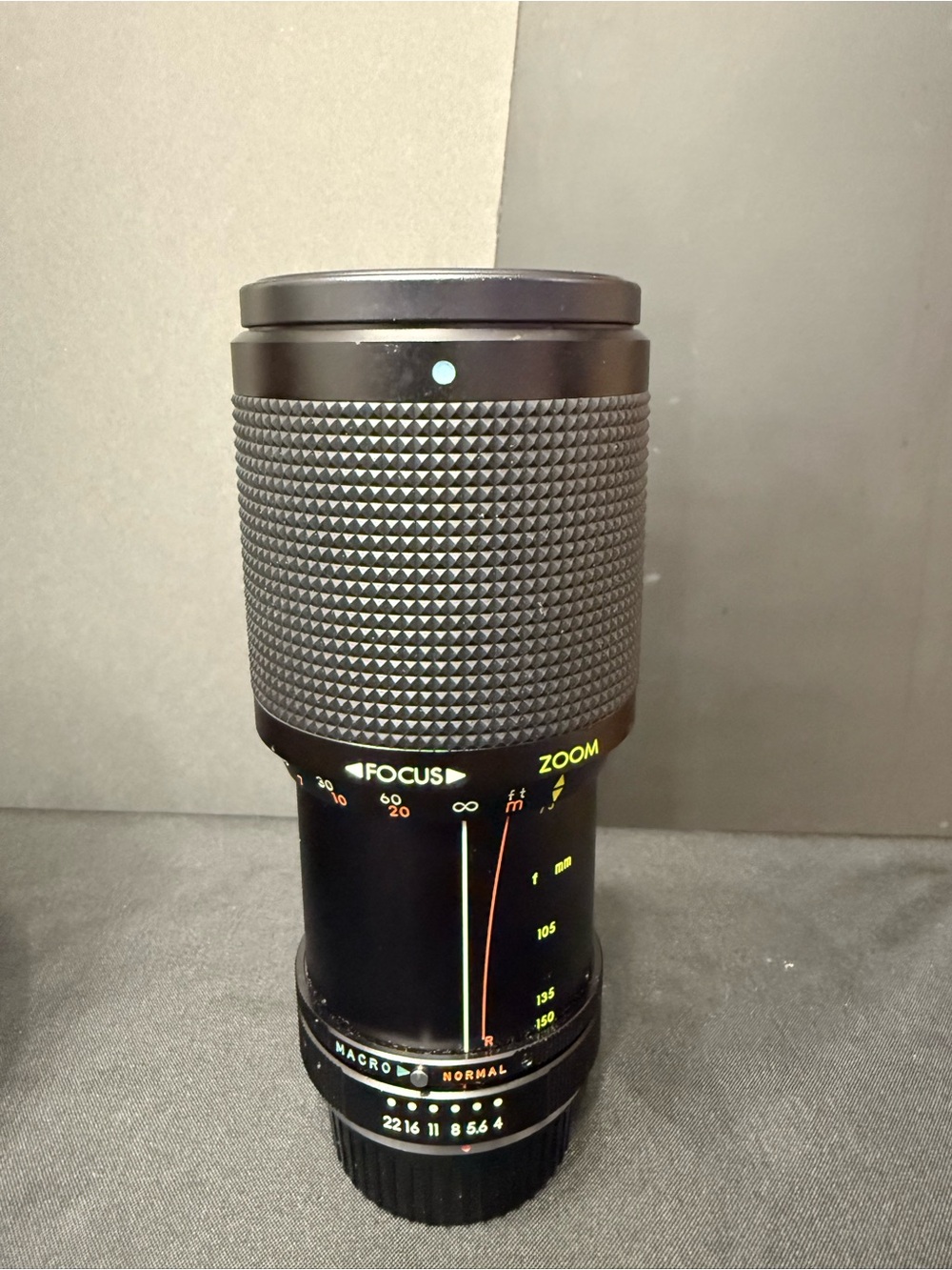 Vintage Quantaray 75-150mm f/4 MC Close Focusing Zoom Lens Canon FD